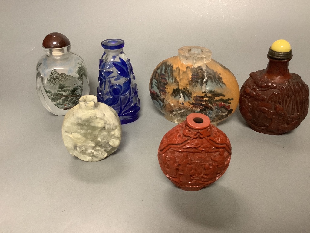 Twenty five Chinese snuff bottles, various materials